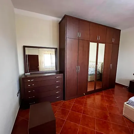 Colombo' S House